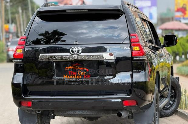 Toyota Land Cruiser Prado 2.7 2021 Black