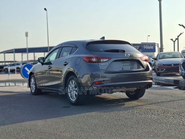 Mazda Axela 2019 Gray