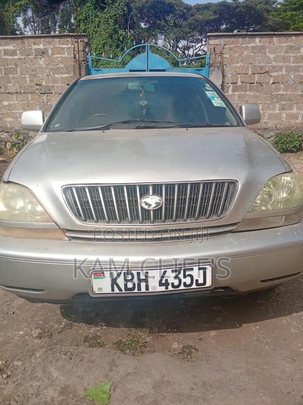 Toyota Harrier 2004 Black