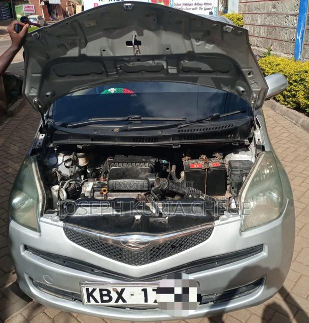 Toyota Ractis 2007 Silver