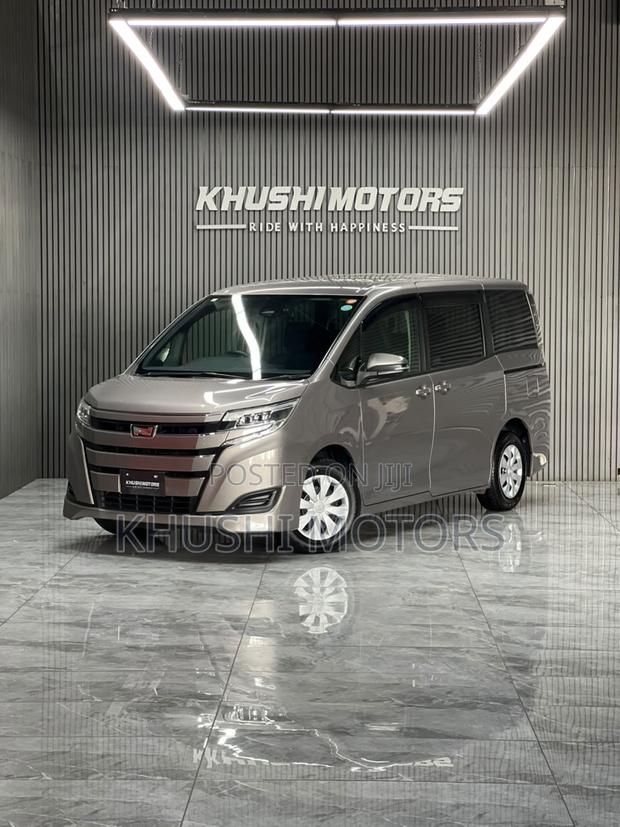 Toyota Noah 2019 Brown