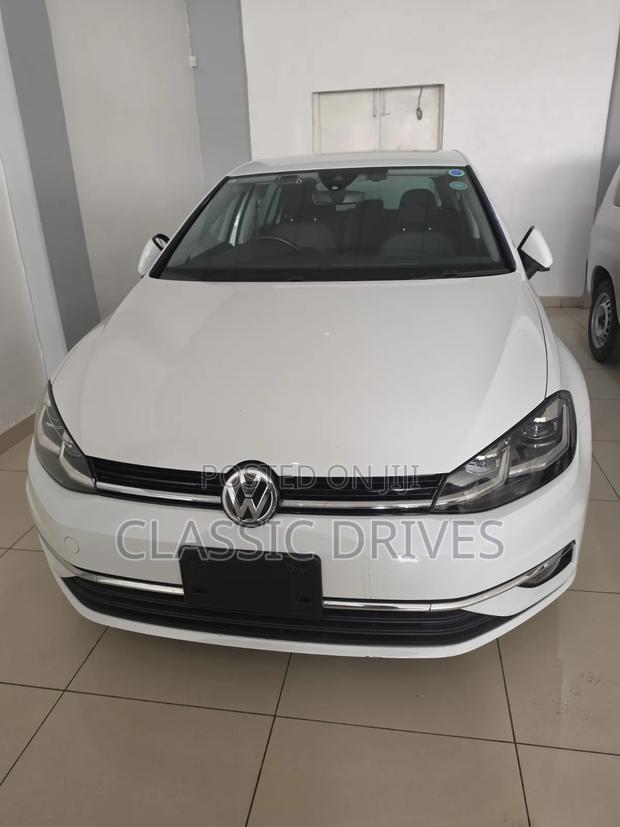 Volkswagen Golf 2019 White