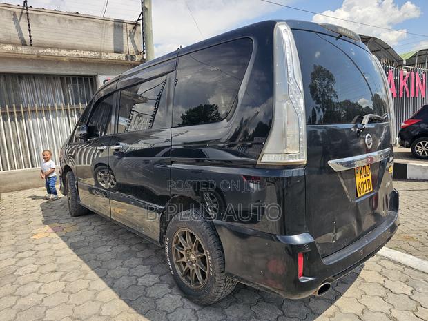 Nissan Serena 2014 Black