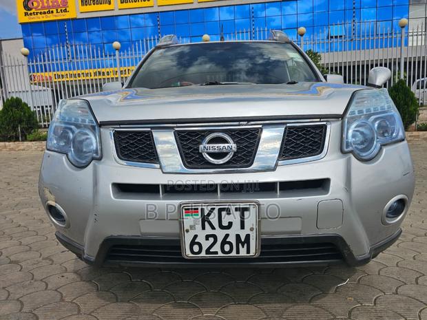 Nissan X-Trail 2012 Silver