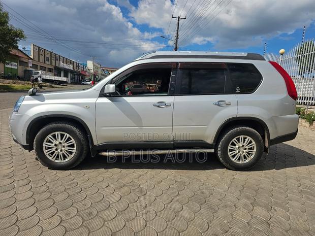 Nissan X-Trail 2012 Silver