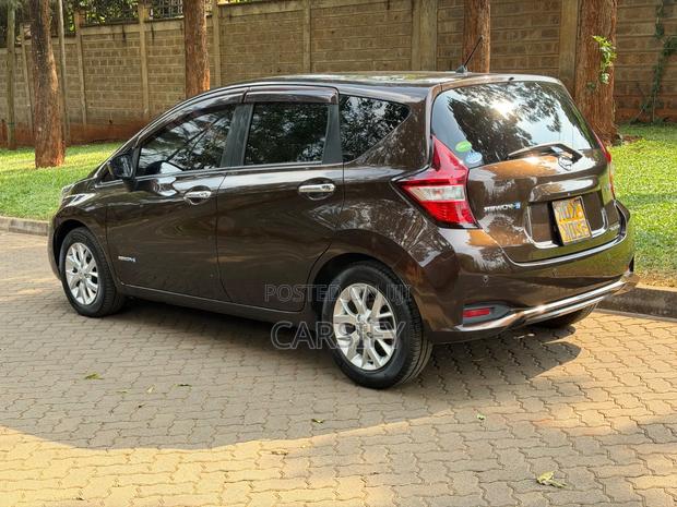 Nissan Note 2017 Burgundy