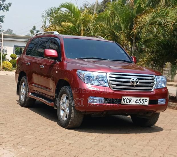 Toyota Land Cruiser 4.6 V8 ZX 2010 Red