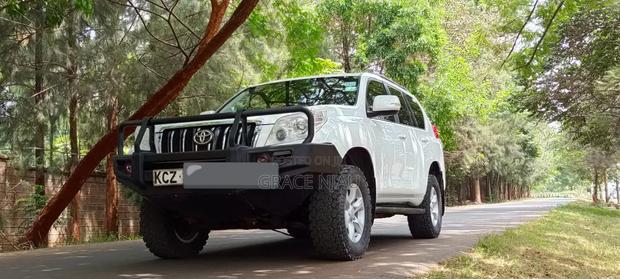 Toyota Land Cruiser Prado 2010 White