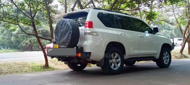 Toyota Land Cruiser Prado 2010 White