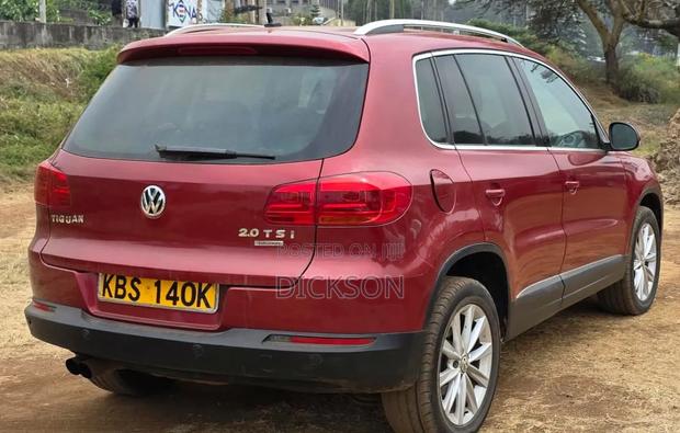 Volkswagen Tiguan 1.4 TSI 2008 Maroon