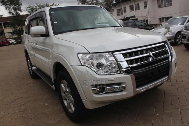 Mitsubishi Pajero 2019 White