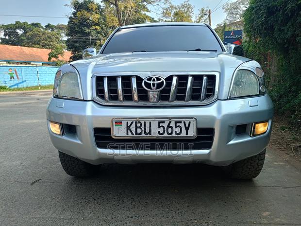 Toyota Land Cruiser Prado 2005 Silver