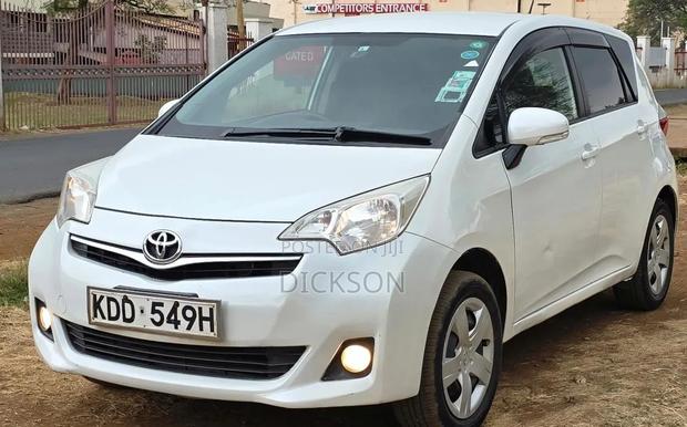 Toyota Ractis 2014 Silver