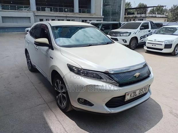 Toyota Harrier 2016 White