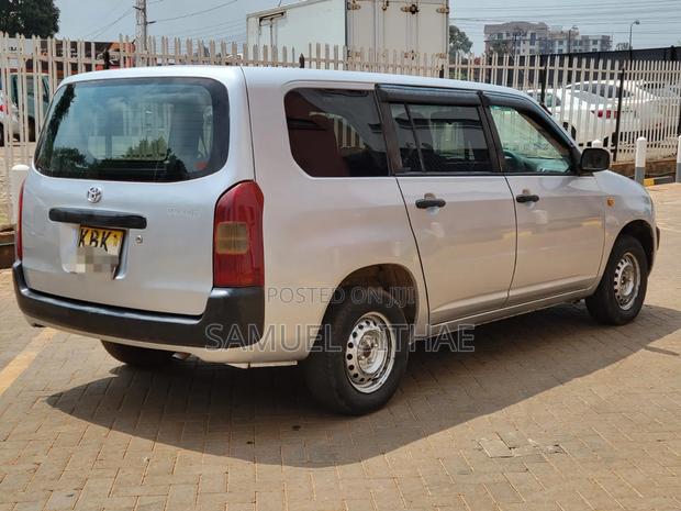 Toyota Probox 2002 Silver
