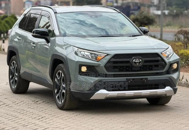 Toyota RAV4 2020 Teal