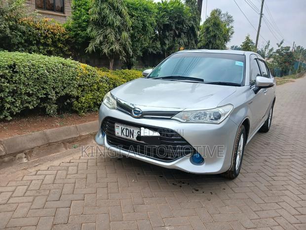 Toyota Axio 2017 Silver