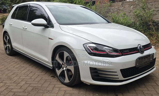 Volkswagen Golf 2015 White