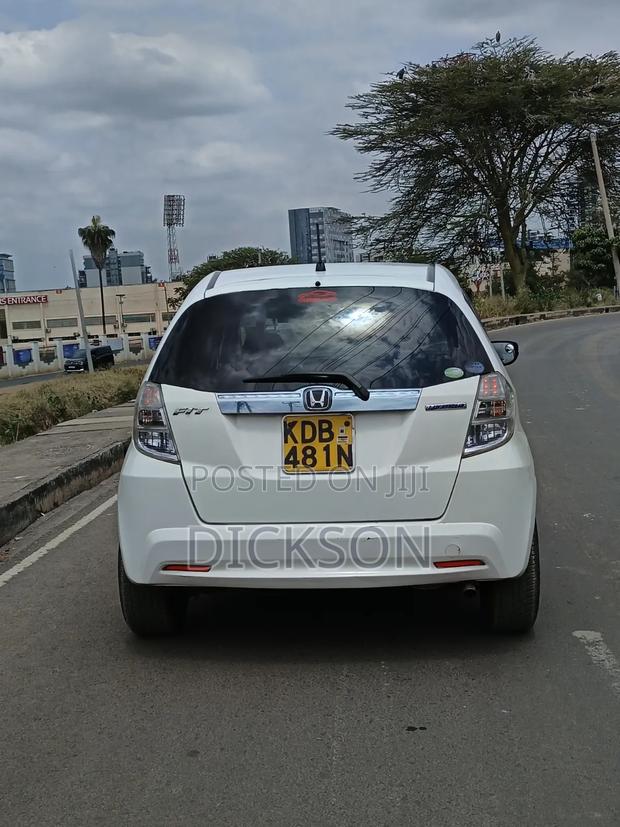Honda Fit 2013 Pearl