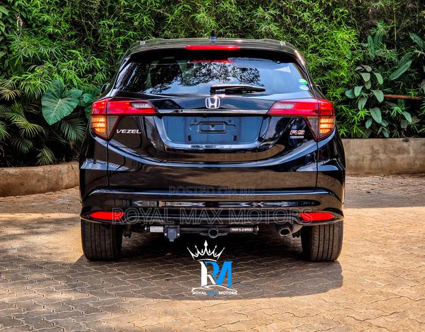 Honda Vezel 2019 Black