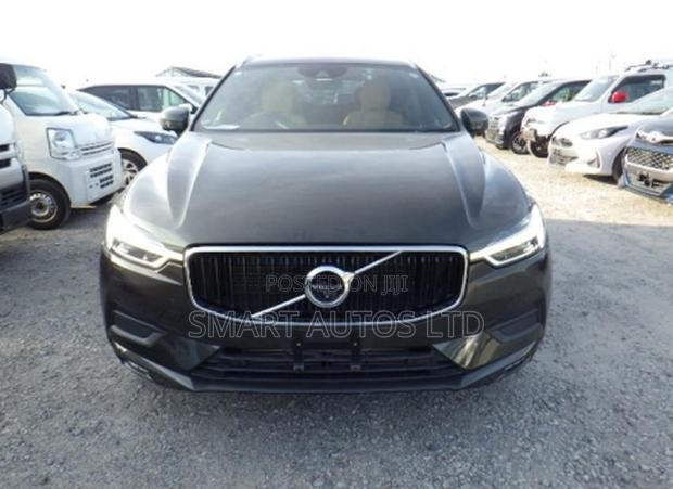 Volvo XC60 2019 Gray