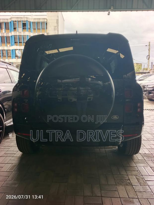 Land Rover Defender 2021 Black