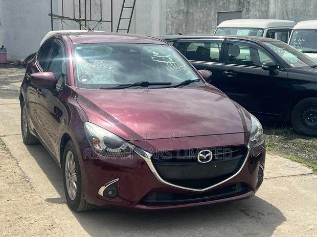 Mazda Demio 2019 Maroon