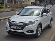 Honda Vezel 2019 White for sale