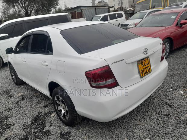 Toyota Axio 2009 White