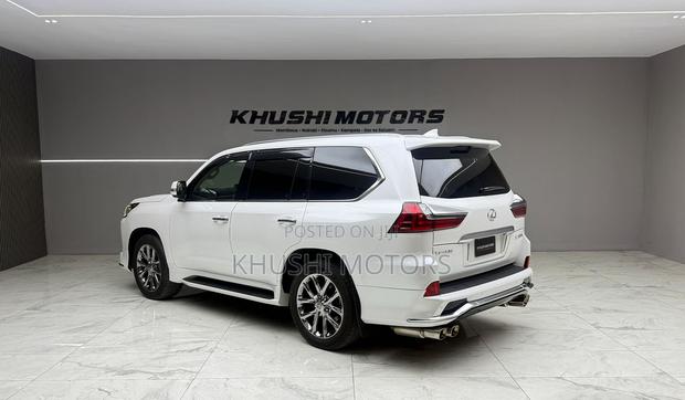 Lexus LX 2019 White