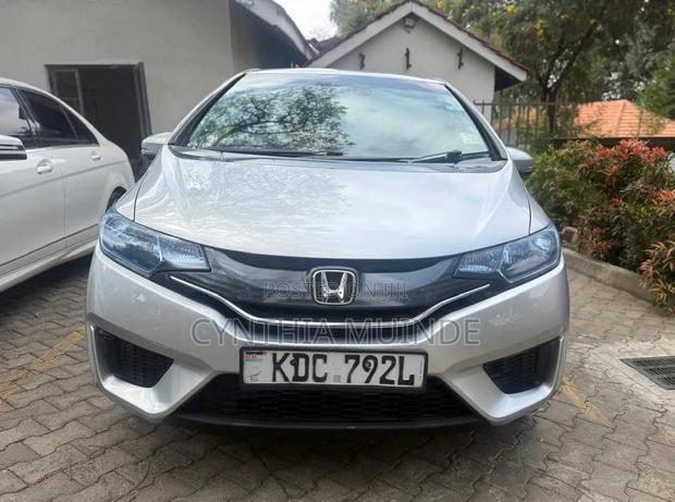 Honda Fit 2015 Silver