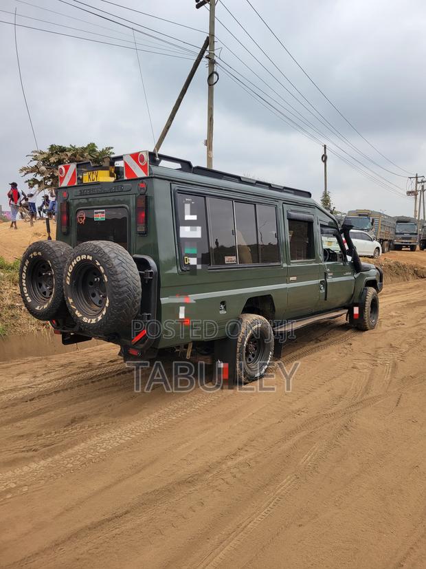 Toyota Land Cruiser 79 Series 2013 Green