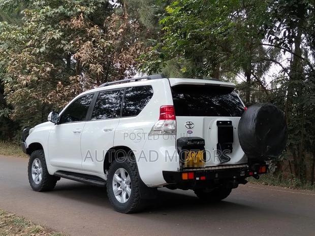 Toyota Land Cruiser Prado 2012 White