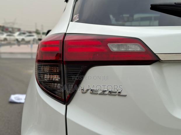 Honda Vezel 2019 White