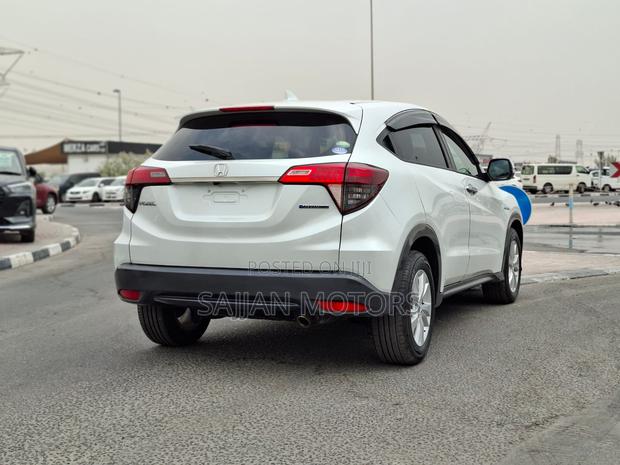 Honda Vezel 2019 White