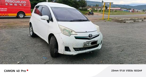 Toyota Ractis 2012 Off white