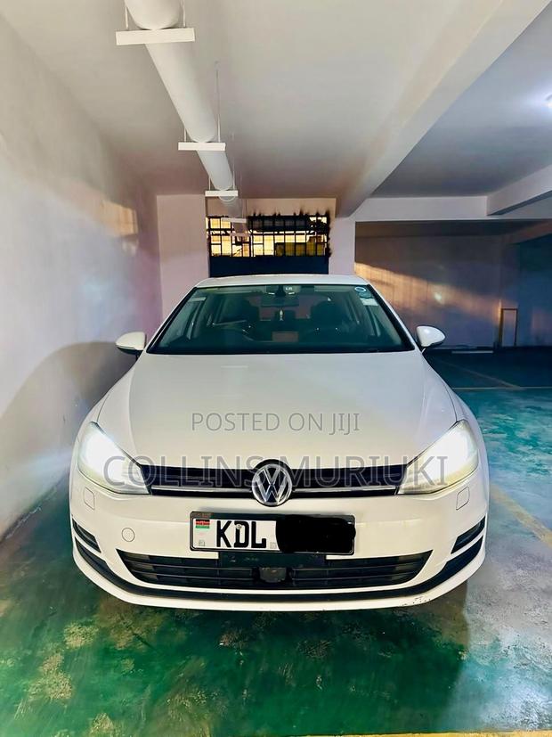 Volkswagen Golf TSI S 4-Door FWD 2016 White