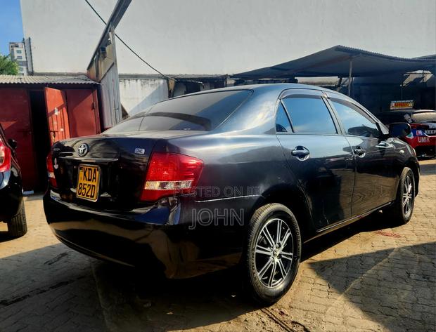 Toyota Axio 2012 Black