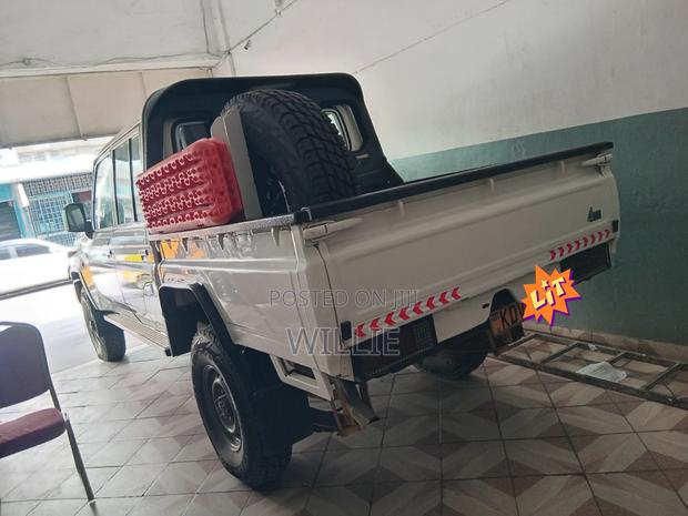 Toyota Land Cruiser 2025 White