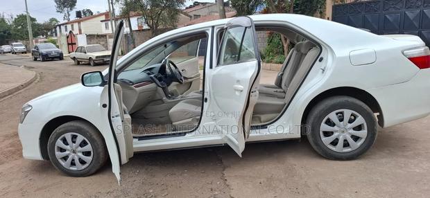 Toyota Premio 2009 White
