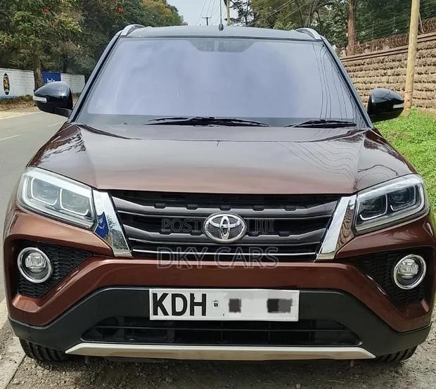 Toyota Urban Cruiser 2021 Brown