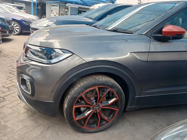 Volkswagen T-Cross 2020 Gold