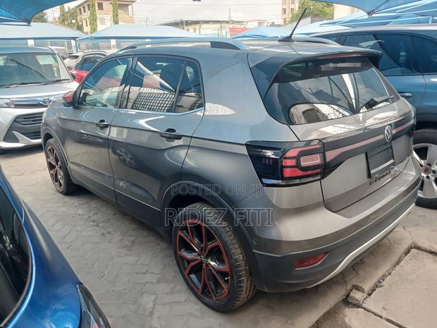 Volkswagen T-Cross 2020 Gold