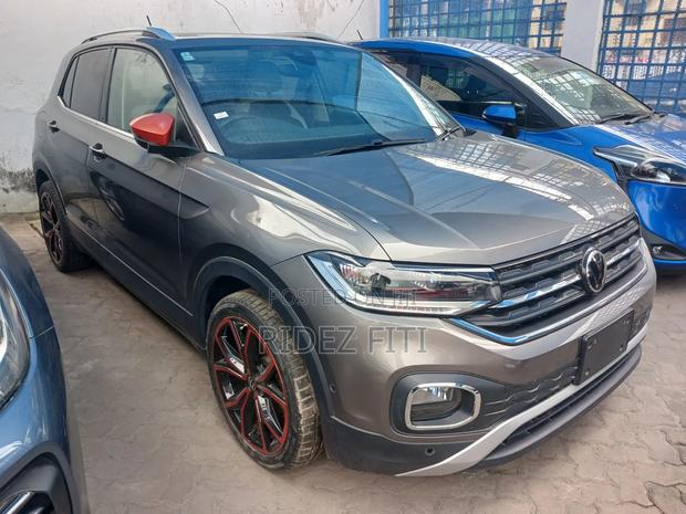 Volkswagen T-Cross 2020 Gold