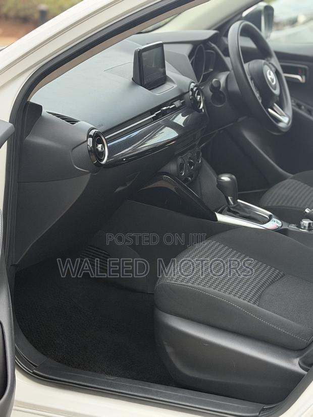 Mazda Demio 2019 Pearl