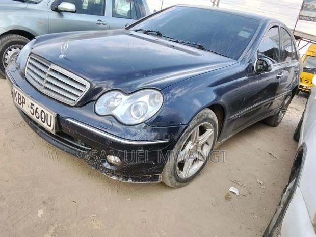 Mercedes-Benz C230 2005 Blue