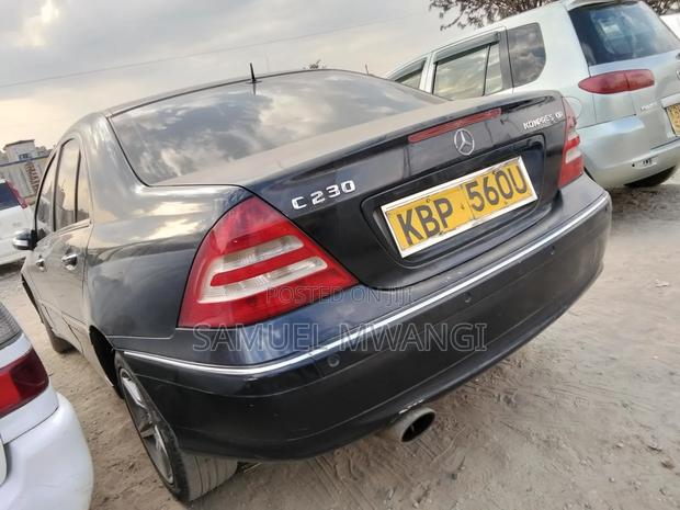 Mercedes-Benz C230 2005 Blue