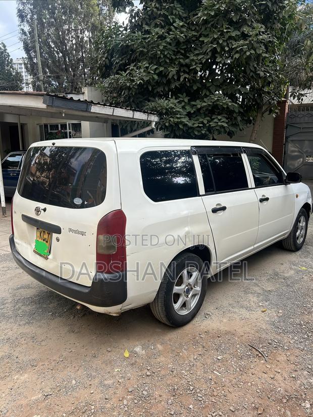 Toyota Probox 2011 White