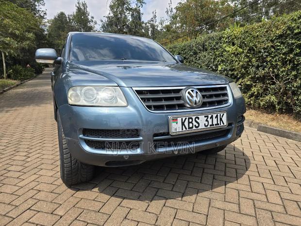 Volkswagen Touareg 2006 Blue