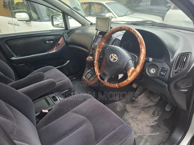 Toyota Harrier 1997 Silver